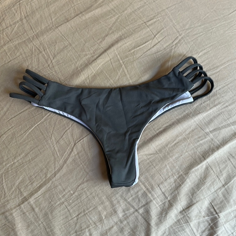 Midori Bikinis Bottoms